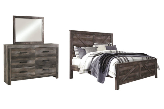 Wynnlow  Crossbuck Panel Bed With Mirrored Dresser Signature Design by Ashley®