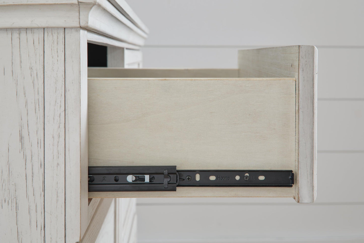 Robbinsdale  Panel Bed With Mirrored Dresser Signature Design by Ashley®