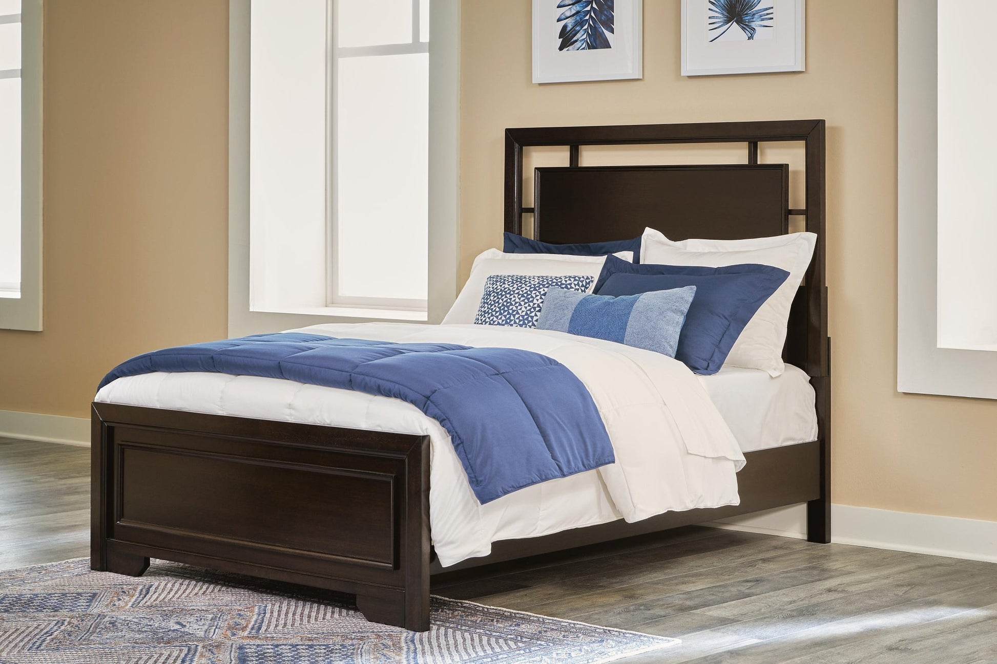 Covetown  Panel Bed With Mirrored Dresser Signature Design by Ashley®
