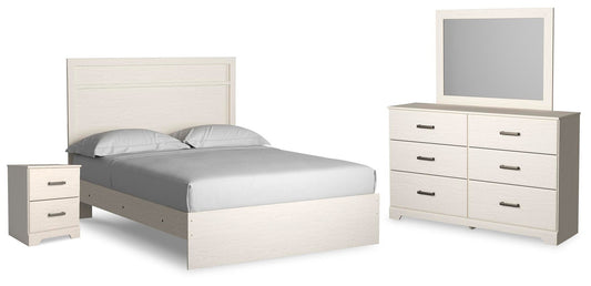 Stelsie  Panel Bed With Mirrored Dresser And Nightstand Signature Design by Ashley®