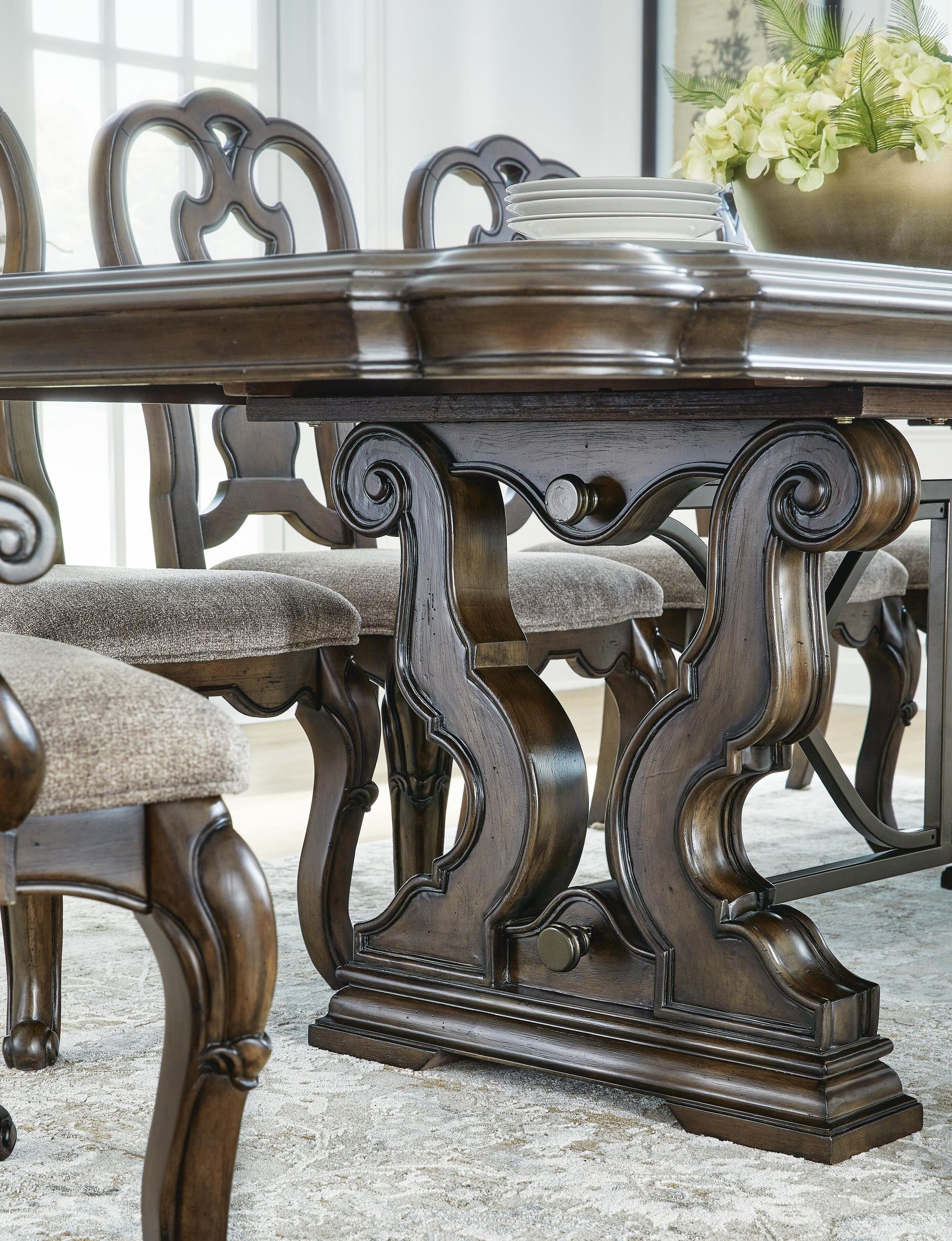 Maylee Dining Table and 6 Chairs Signature Design by Ashley®