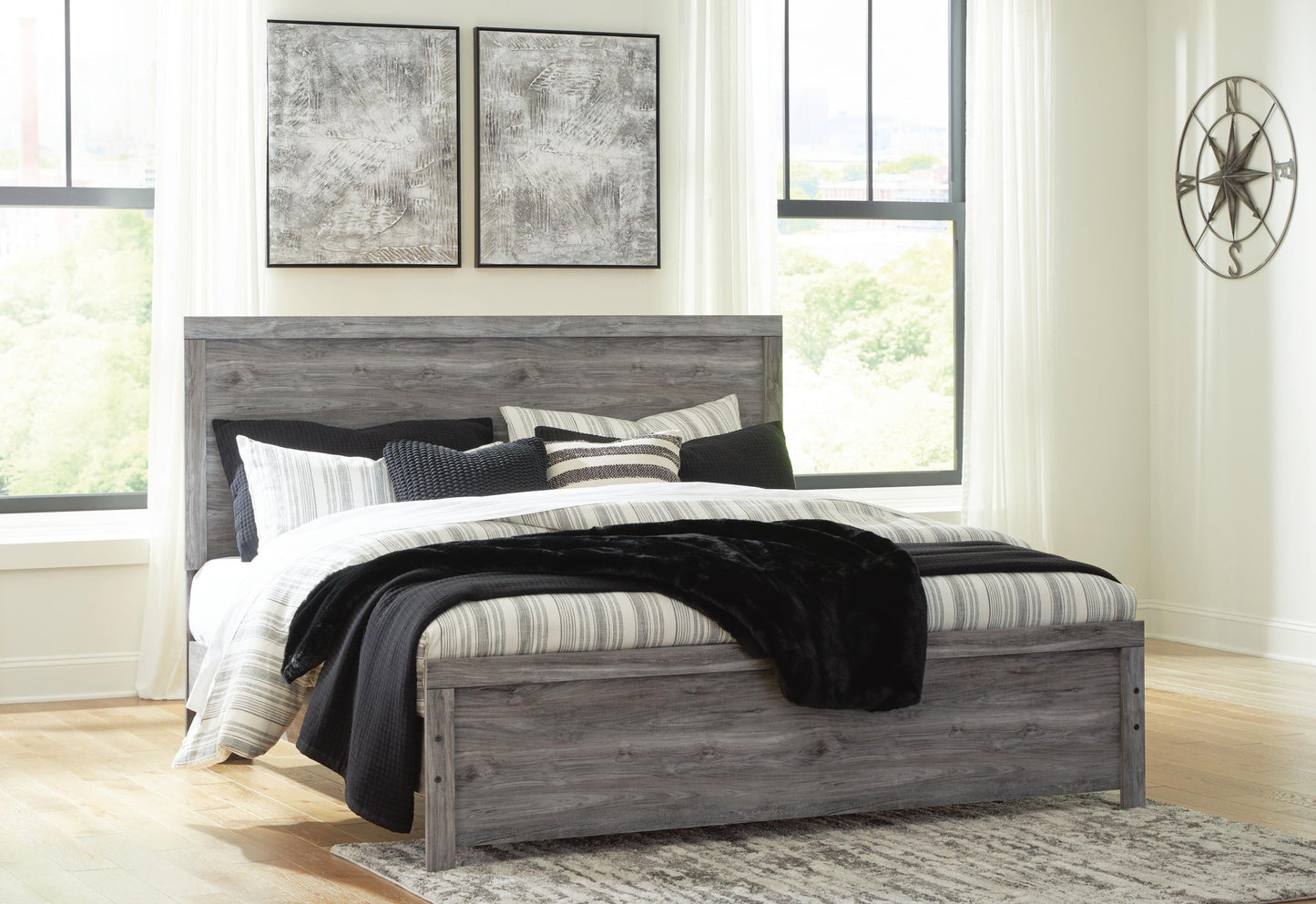 Bronyan  Panel Bed With Mirrored Dresser And Nightstand Signature Design by Ashley®