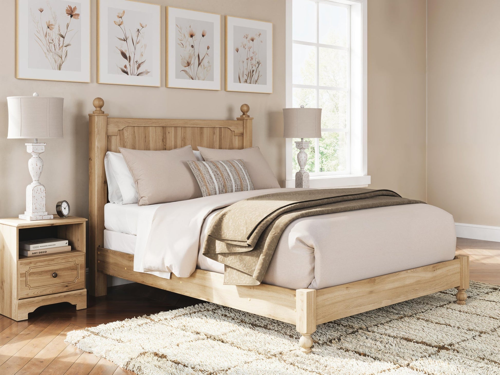 Galletyn  Panel Bed With Mirrored Dresser Signature Design by Ashley®