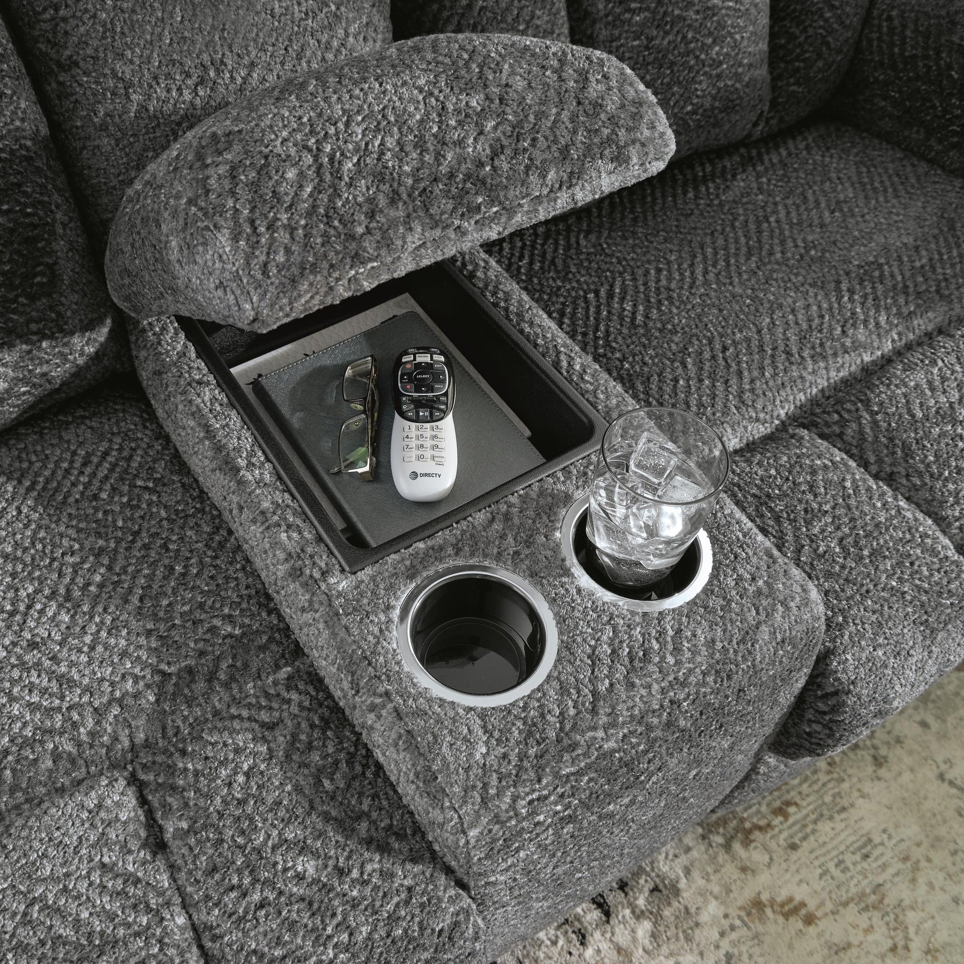 Frohn Sofa and Loveseat Signature Design by Ashley®