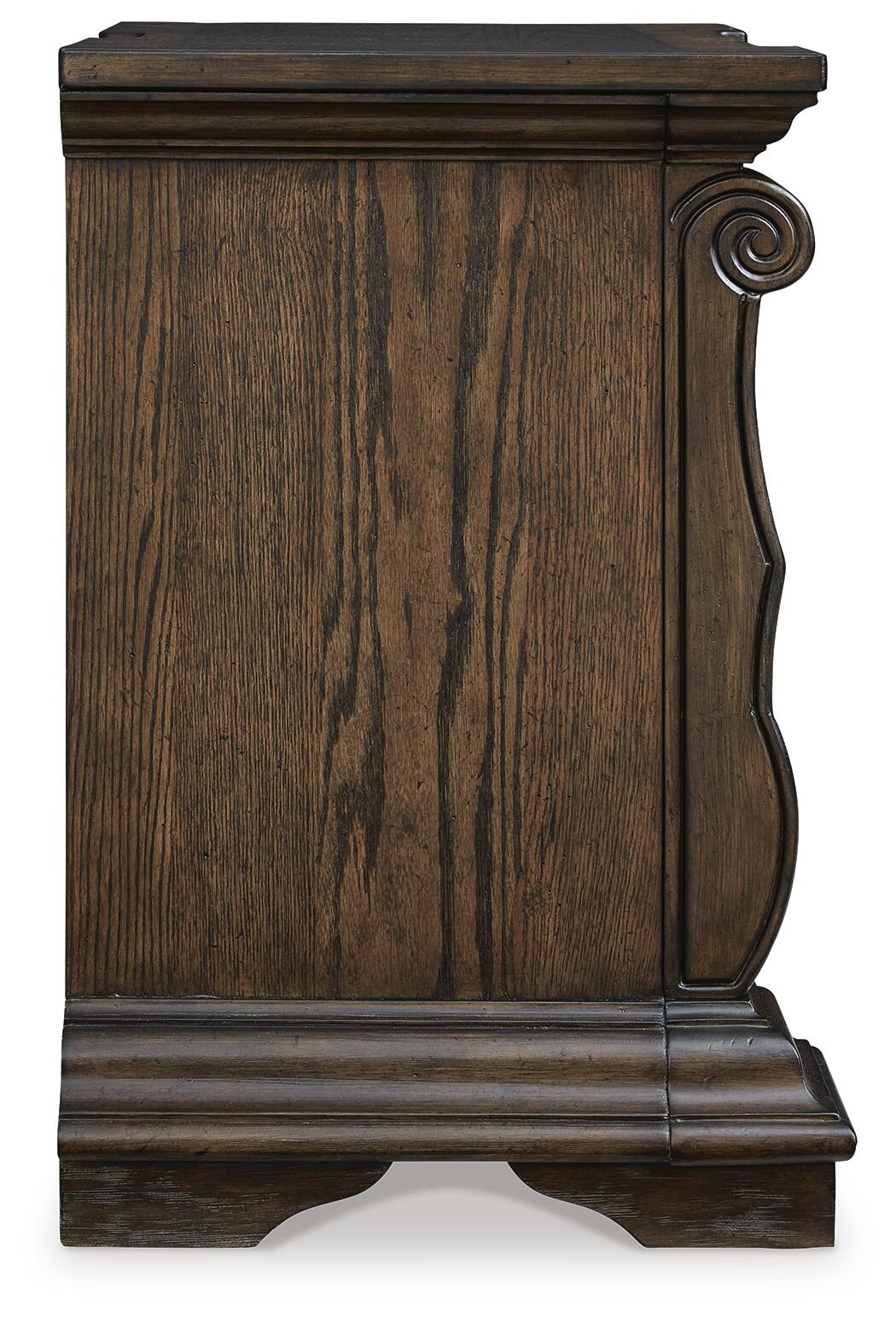 Maylee California  Canopy Bed, Dresser, Mirror, Chest And Nightstand Signature Design by Ashley®