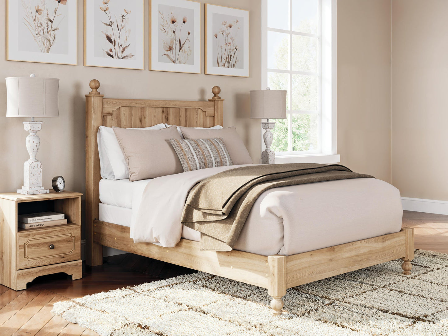 Galletyn  Panel Bed With Mirrored Dresser Signature Design by Ashley®