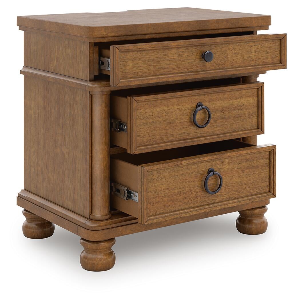 Chadworth California  Poster Bed With Mirrored Dresser And Nightstand Signature Design by Ashley®