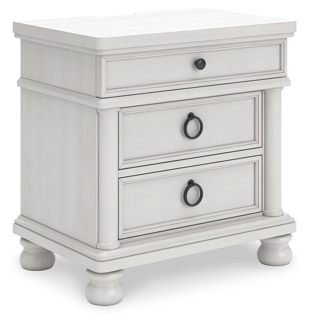 Chadworth  Poster Bed, Dresser, Mirror And Nightstand Signature Design by Ashley®