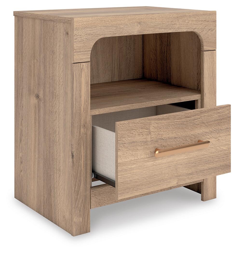 Hollymount  Upholstered Panel Bed, Dresser, Mirror And Nightstand Signature Design by Ashley®