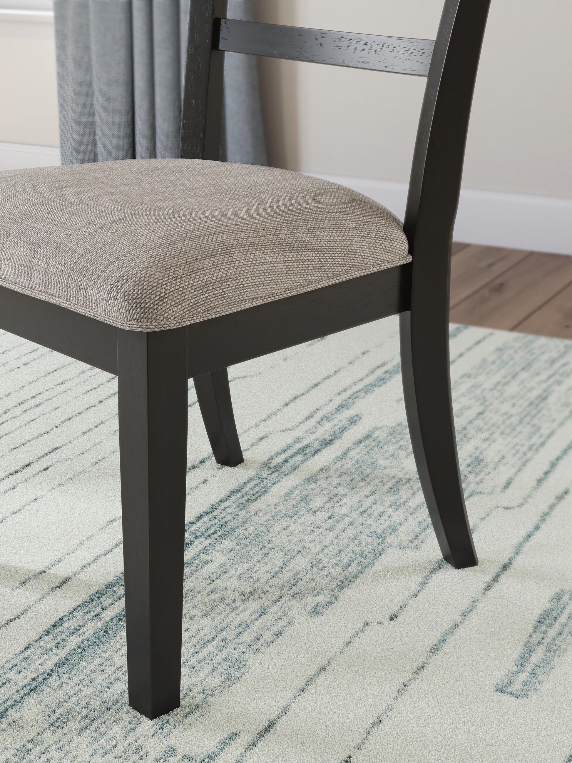 Chadworth Dining Table and 6 Chairs Signature Design by Ashley®