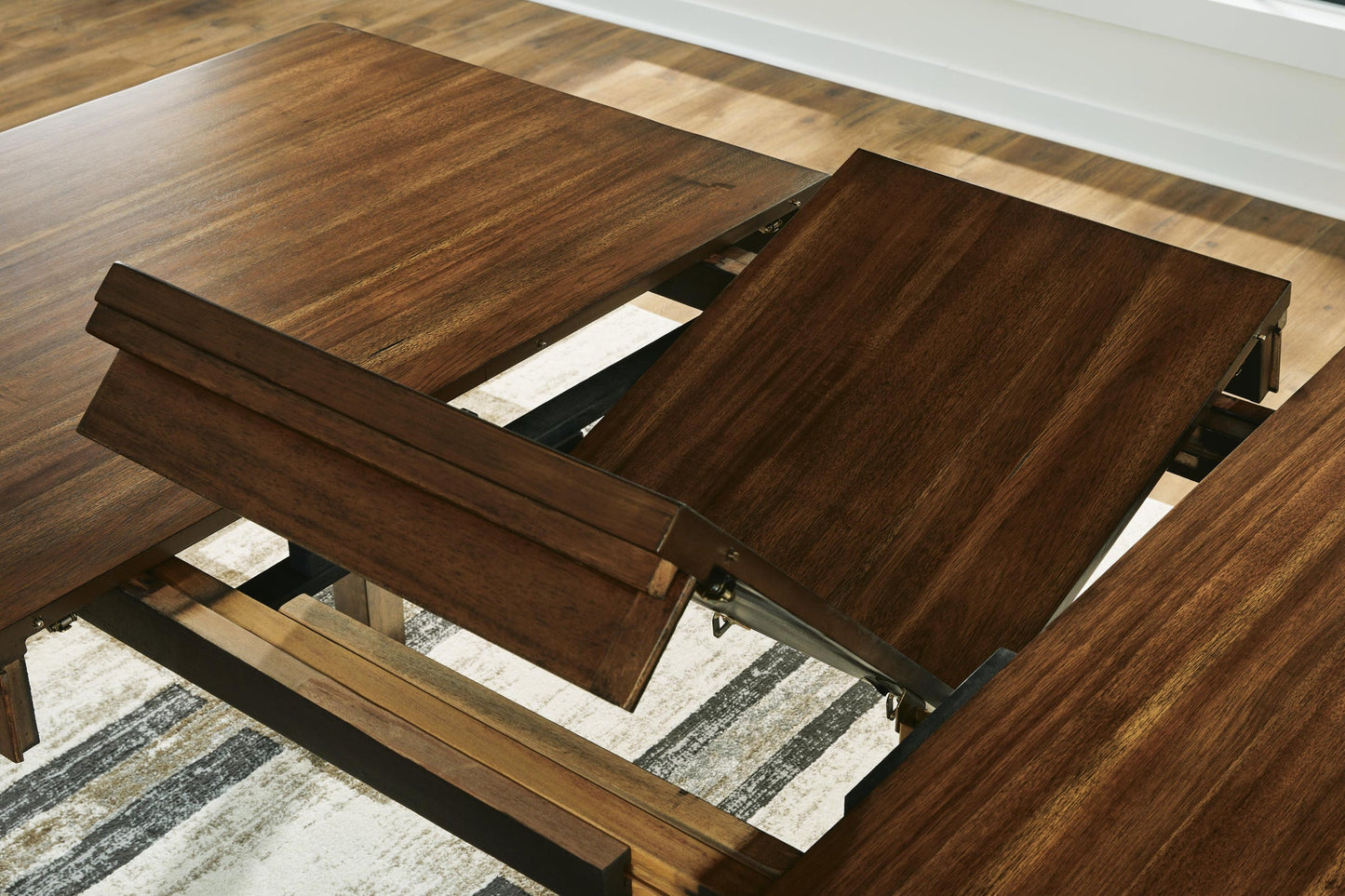 Ralene Counter Height Dining Table and 4 Barstools Signature Design by Ashley®