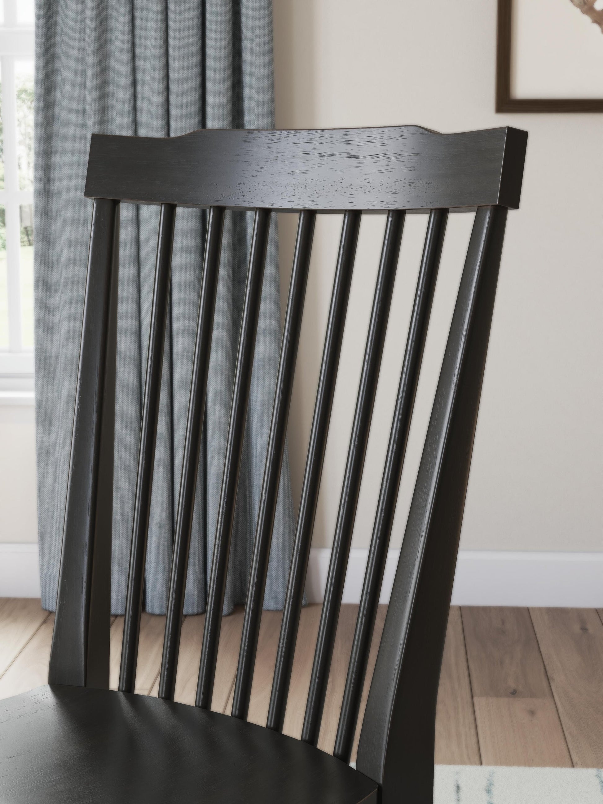 Greddinton Dining Table and 4 Chairs Signature Design by Ashley®