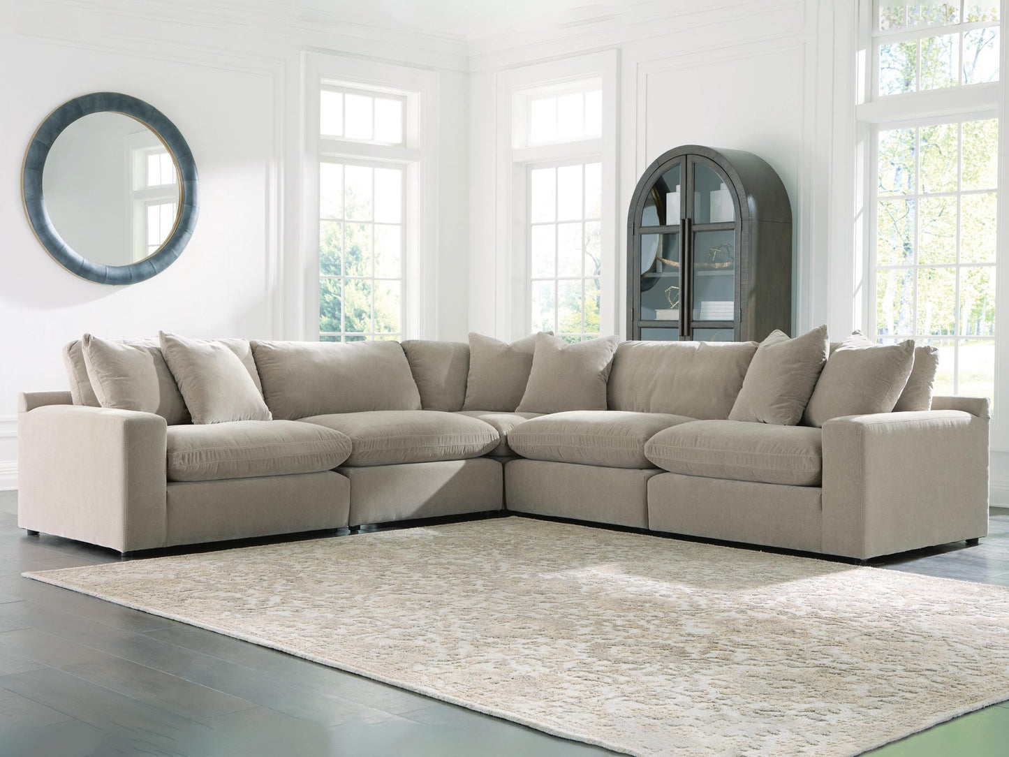 Maxton Heights 5-Piece Sectional Benchcraft®