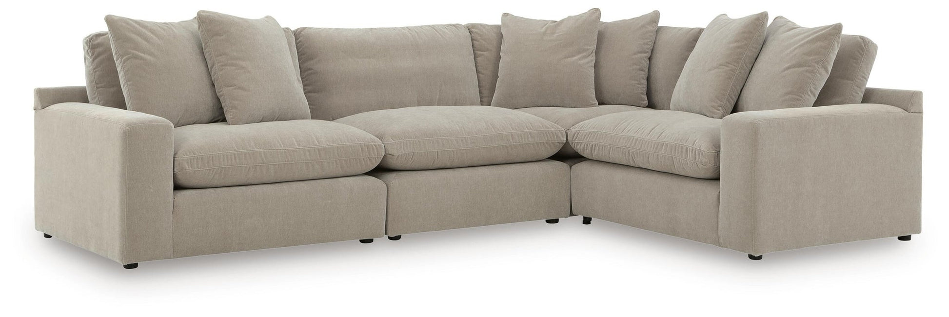 Maxton Heights 4-Piece Sectional Benchcraft®