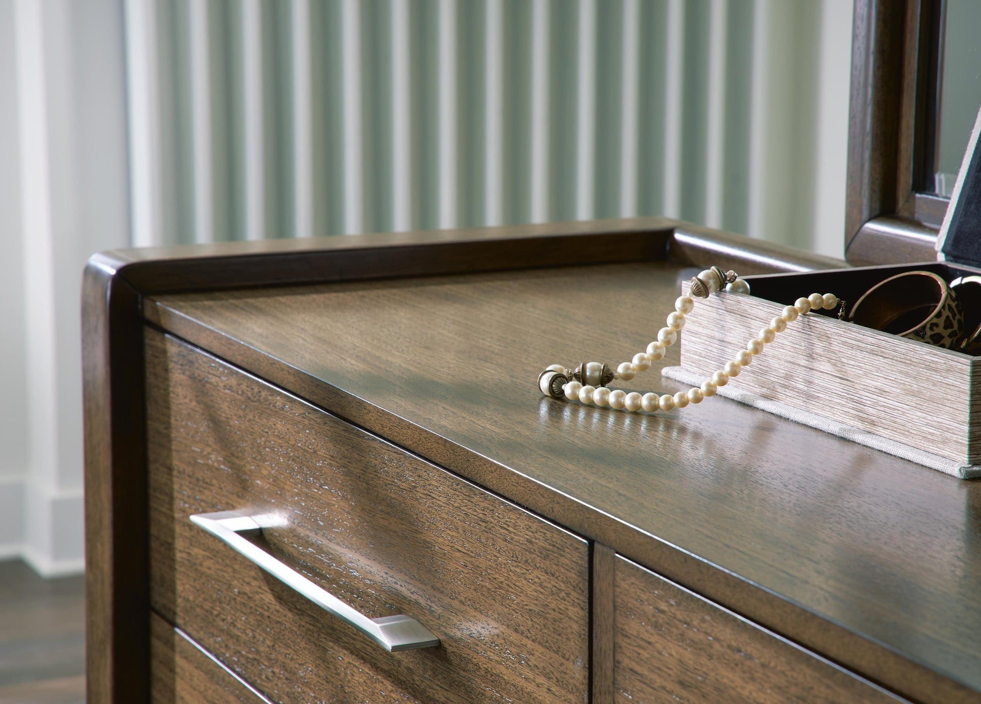 Marxmore Dresser and Mirror Benchcraft®