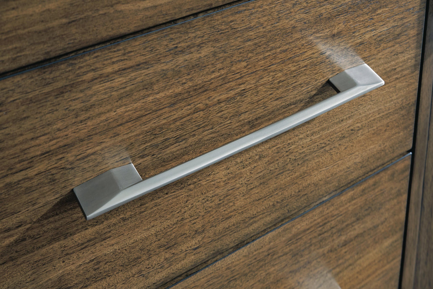Marxmore Dining Room Server Benchcraft®