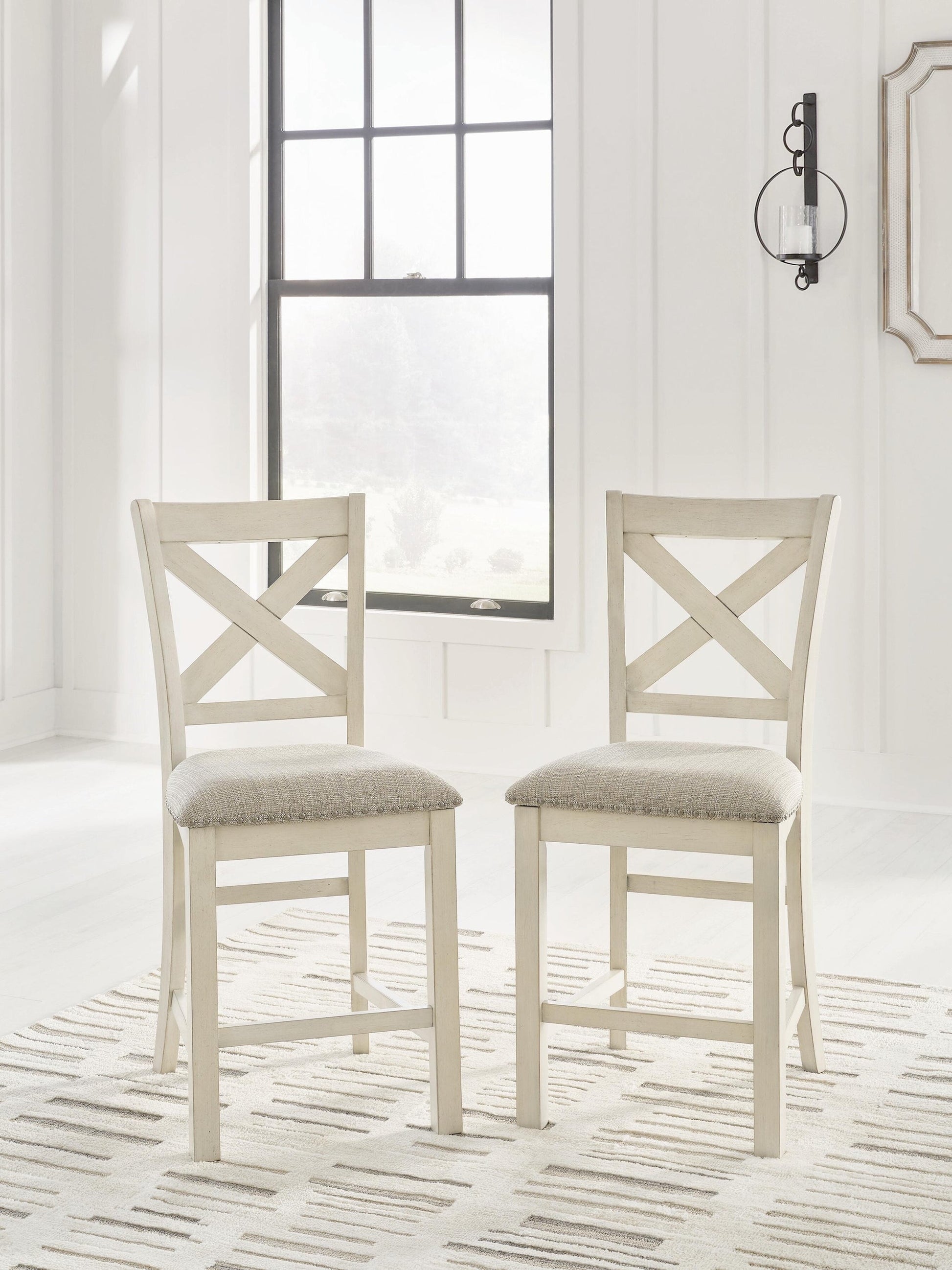 Robbinsdale Upholstered Barstool (2/CN) Signature Design by Ashley®