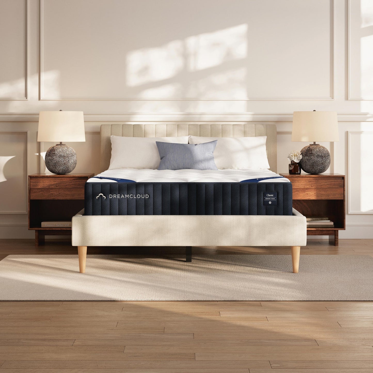 Dreamcloud Classic Memory Foam  Mattress Dreamcloud