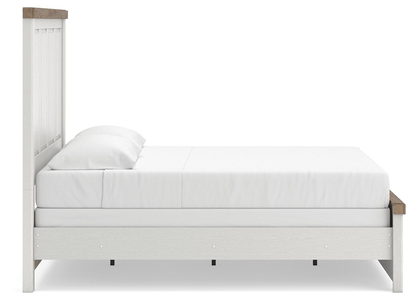 Savonport  Panel Bed, Dresser And Mirror Benchcraft®