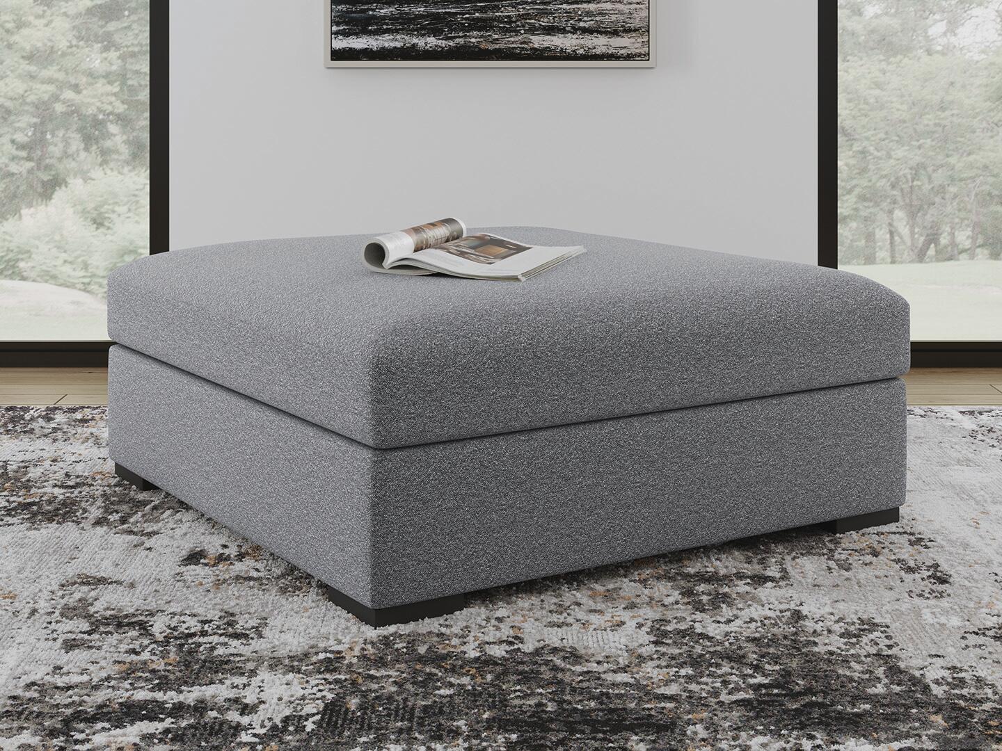Bealton Oversized Accent Ottoman Benchcraft®