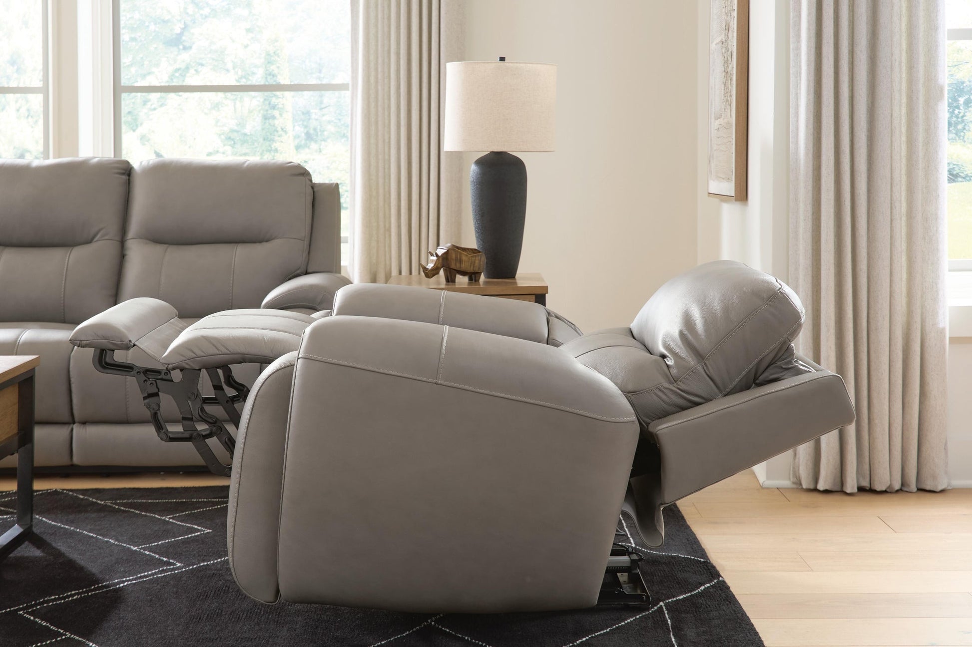 Real Moments PWR REC Sofa w/Audio Seating Signature Design by Ashley®