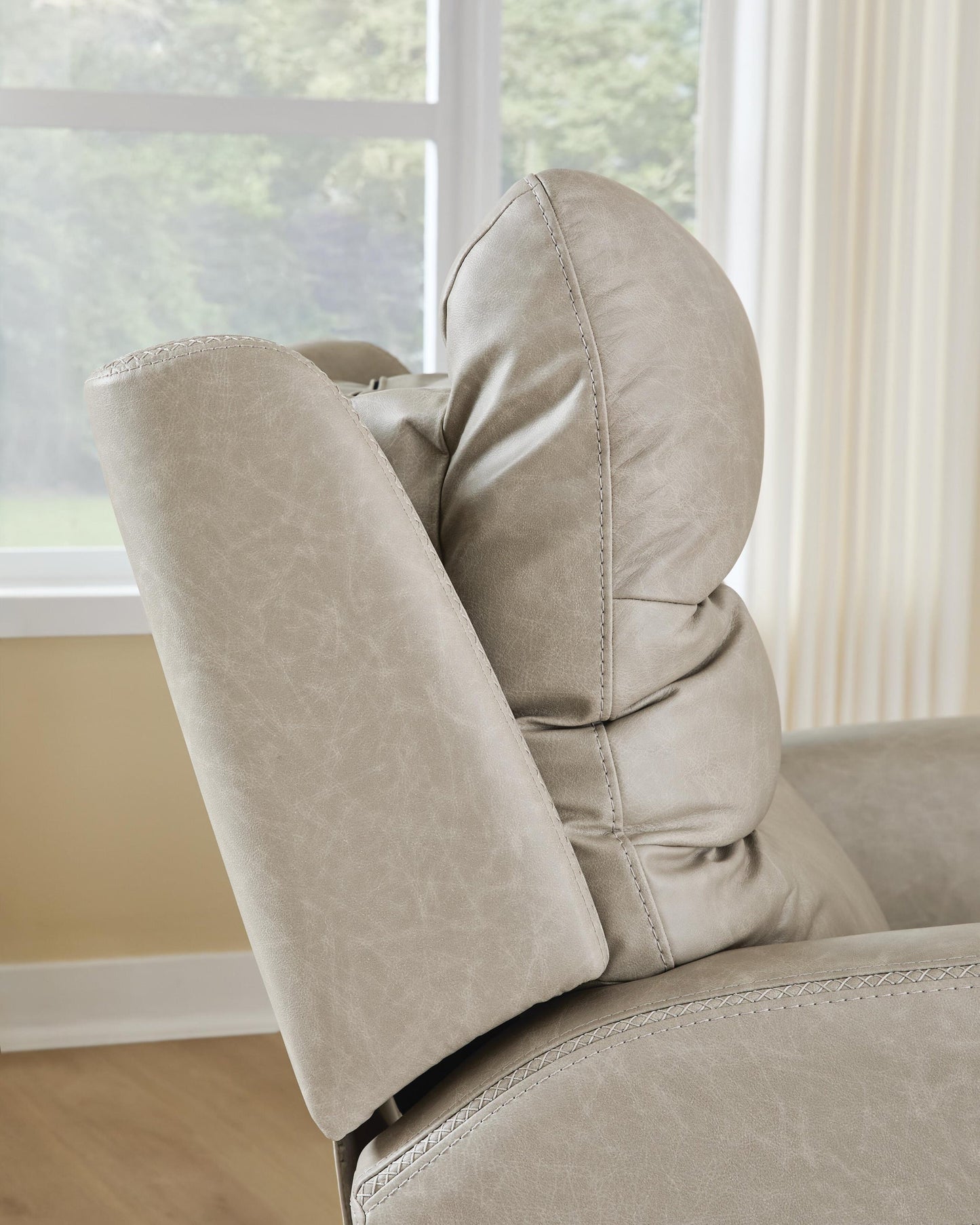 Motion-Max Swivel Glider Power Recliner Signature Design by Ashley®
