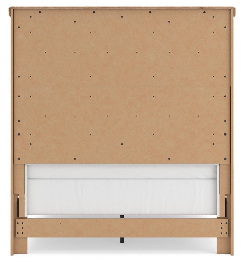 Savonport  Panel Bed, Dresser, Mirror, Chest And Nightstand Benchcraft®