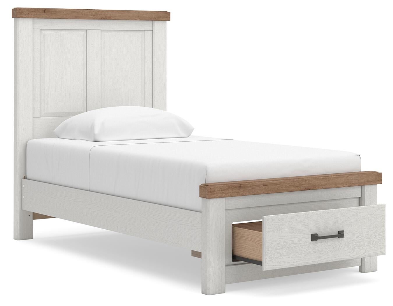 Savonport  Panel Storage Bed. Dresser, Mirror And Nightstand Benchcraft®