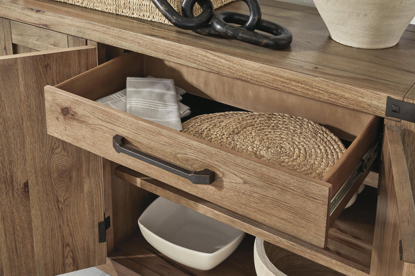 Ridgester Dining Room Server Benchcraft®
