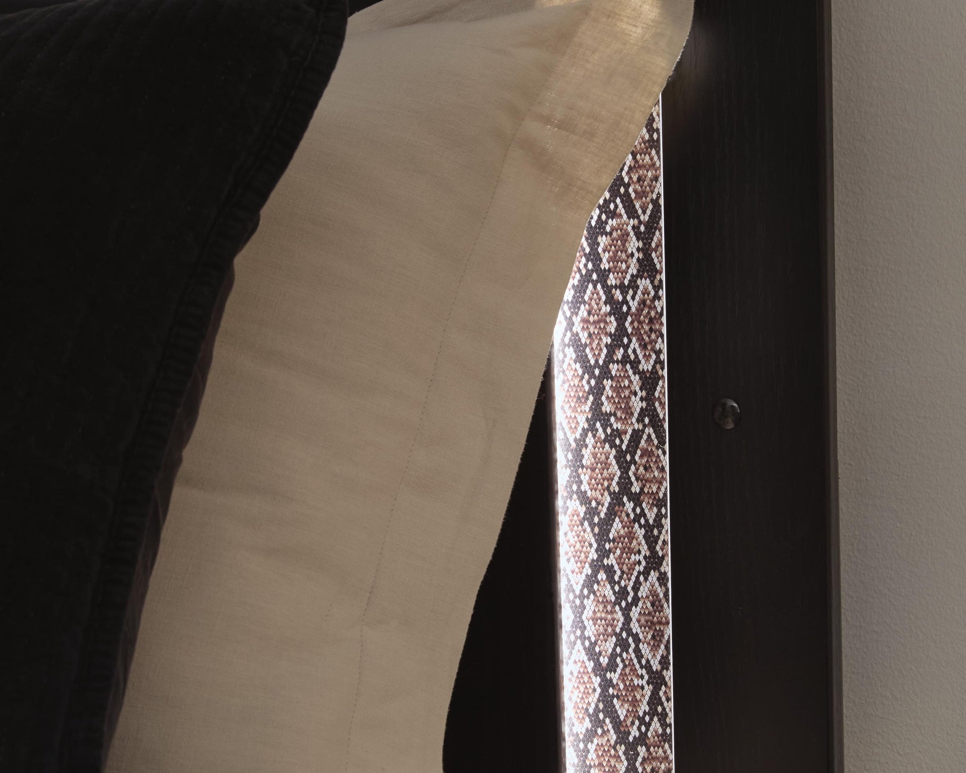 Brizmore  Panel Bed Signature Design by Ashley®