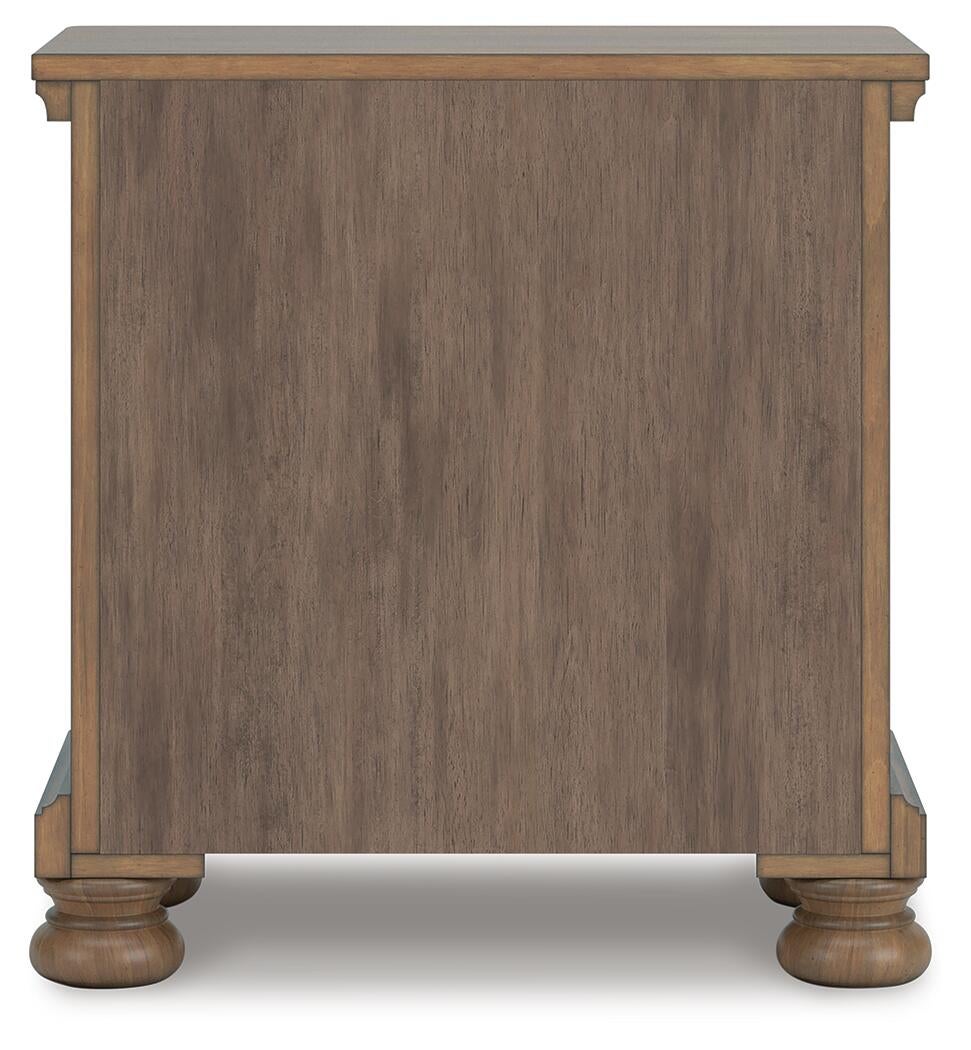 Vandenmore  Panel Bed With Mirrored Dresser And Nightstand Signature Design by Ashley®