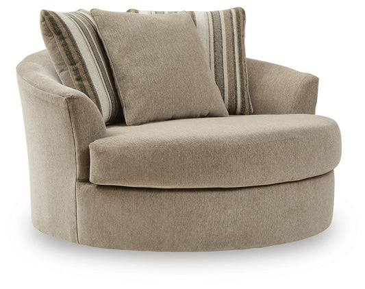 Linenhause Oversized Swivel Accent Chair Benchcraft®