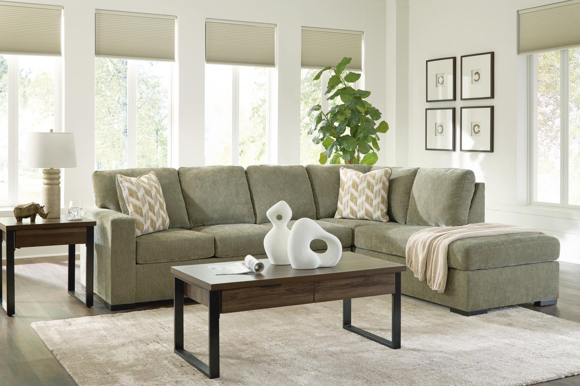 Bridgepoint 2-Piece Sectional with Chaise Signature Design by Ashley®