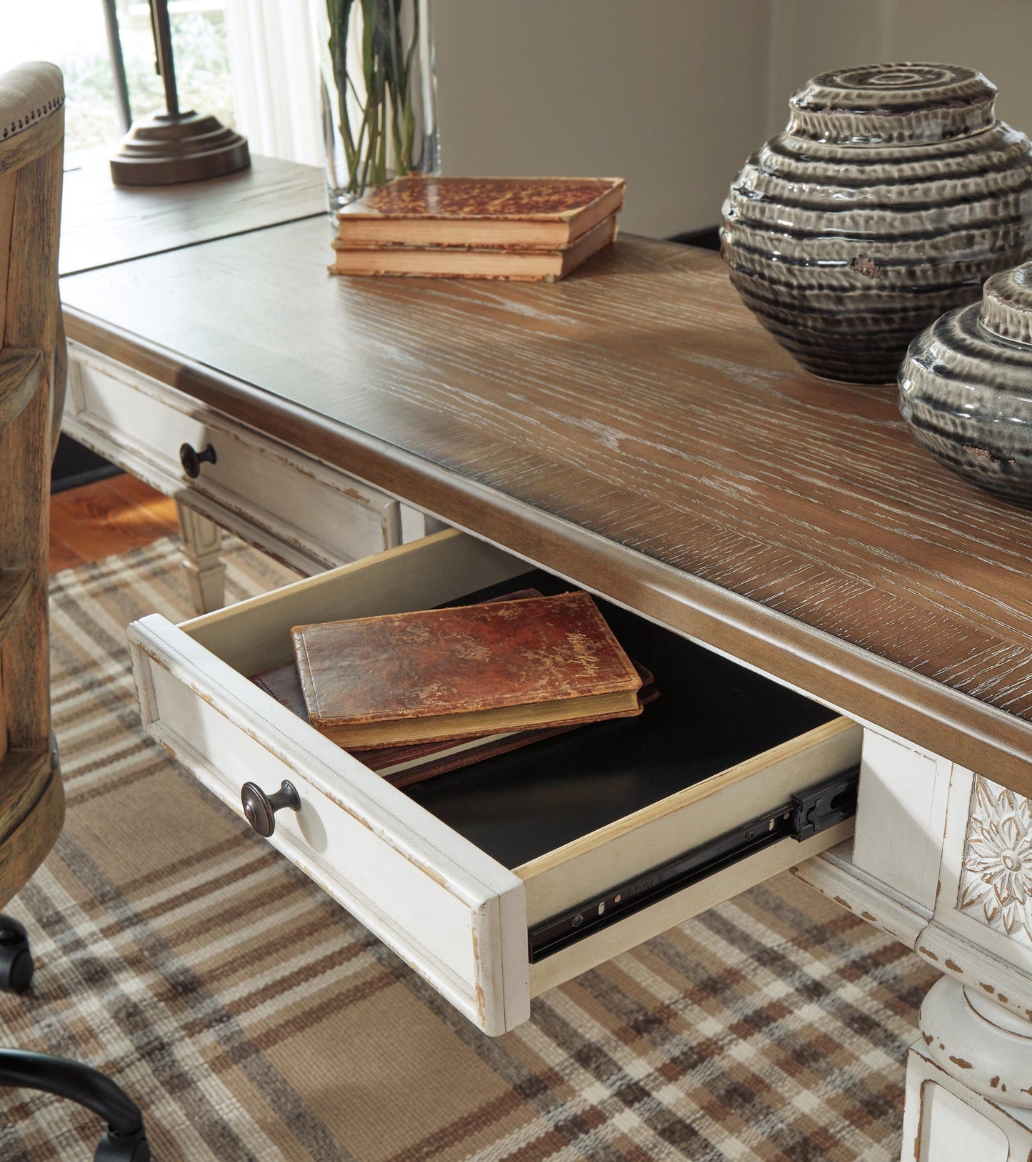 Realyn Home Office Lift Top Desk Signature Design by Ashley®