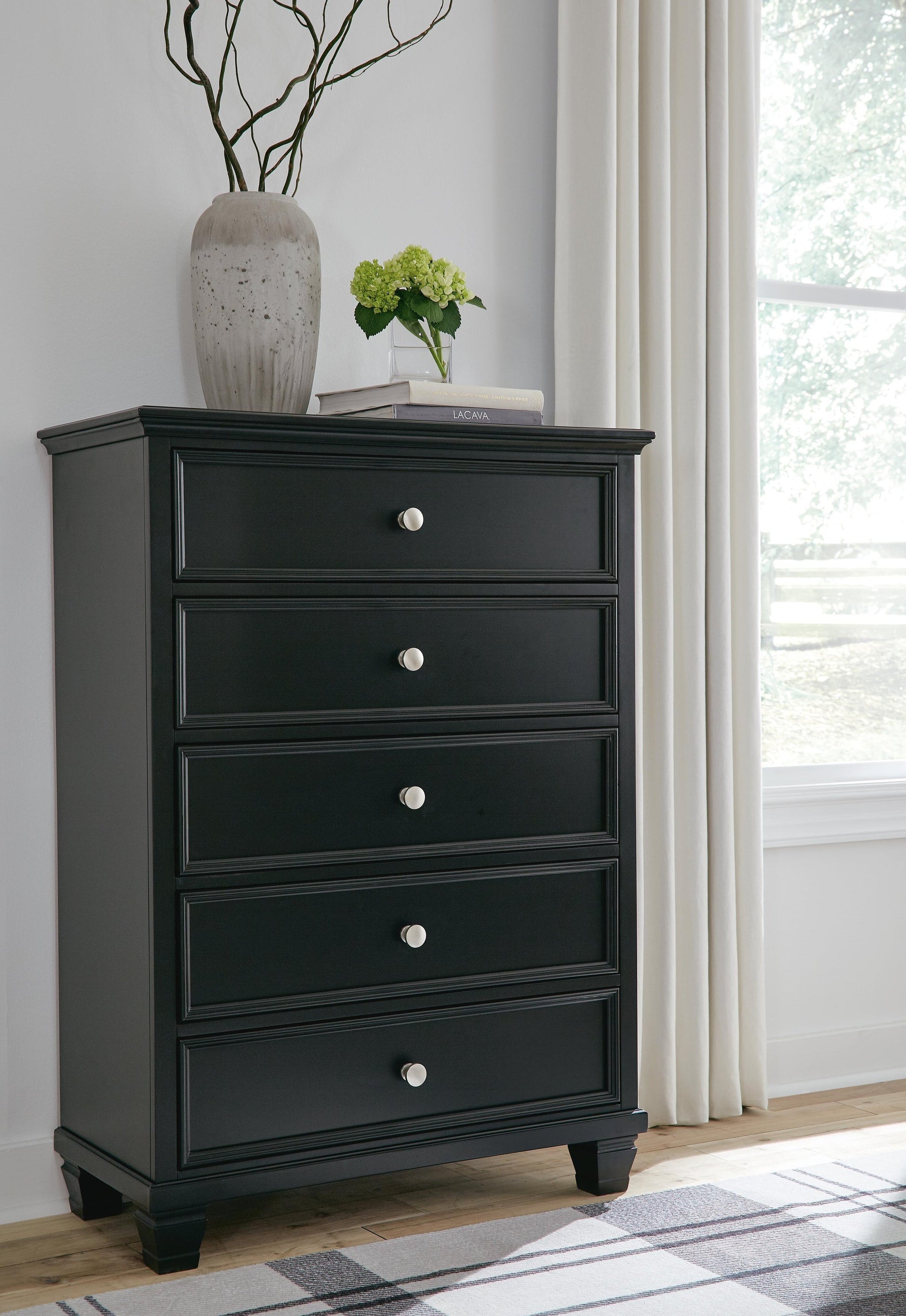 Lanolee Five Drawer Chest Signature Design by Ashley®