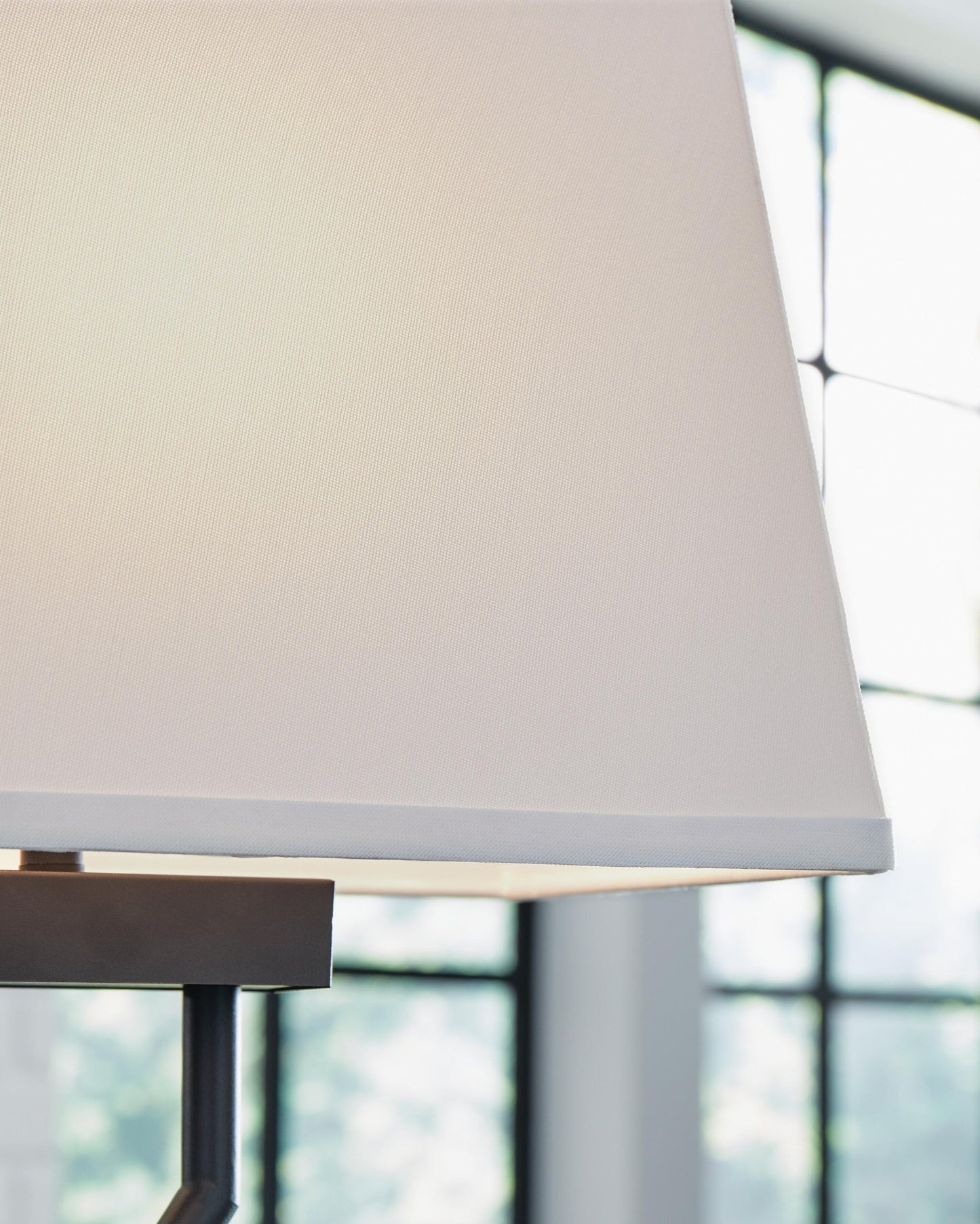 Brookthrone Metal Table Lamp (2/CN) Signature Design by Ashley®