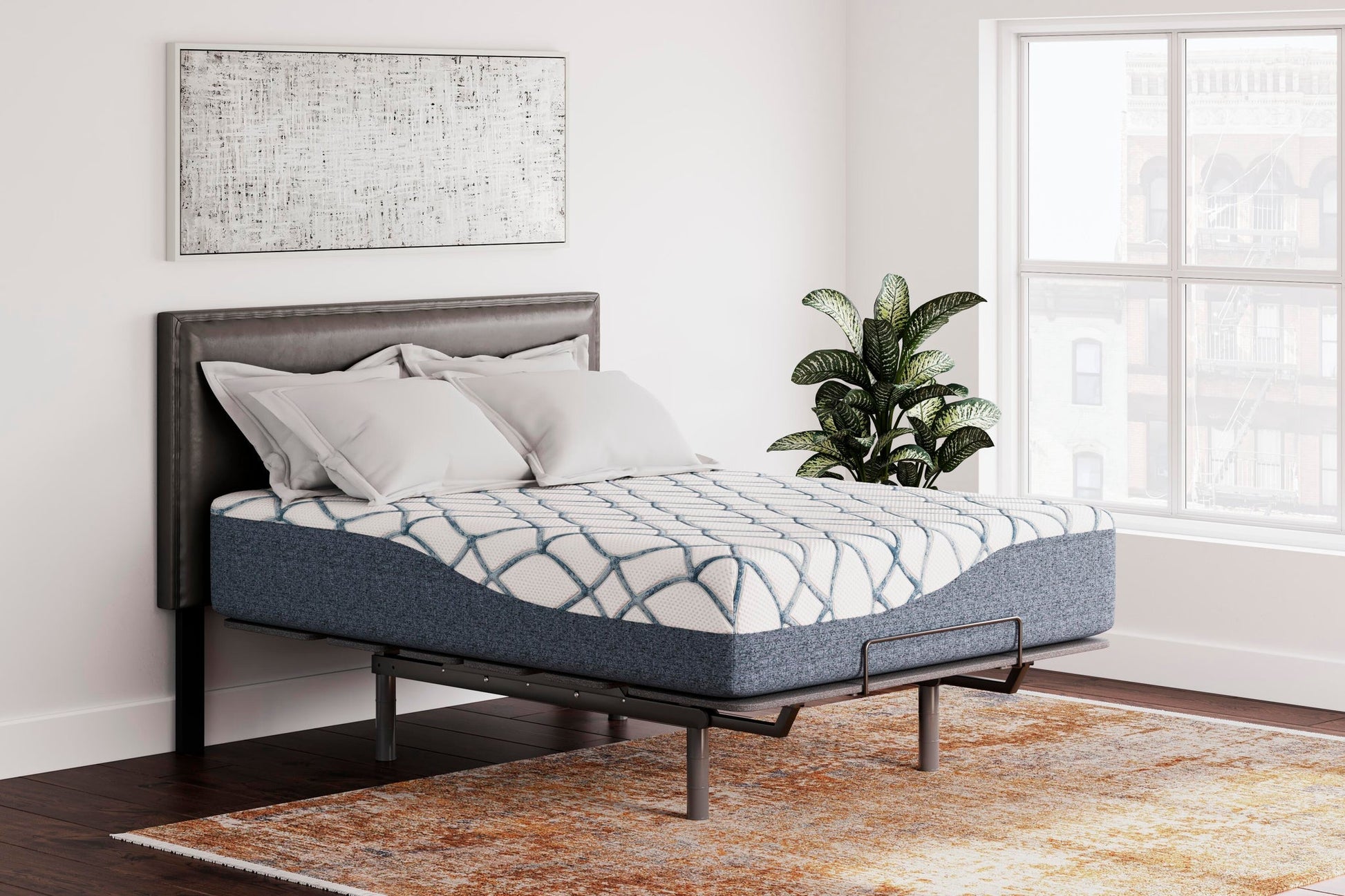 14 Inch Chime Elite 2.0 California  Mattress Sierra Sleep® by Ashley