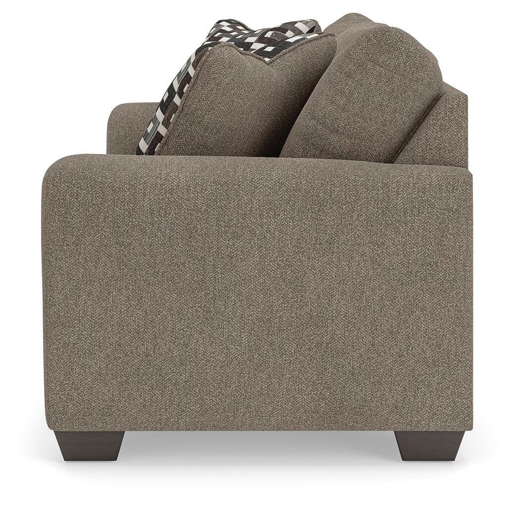 Triston-Peaks Loveseat Benchcraft®