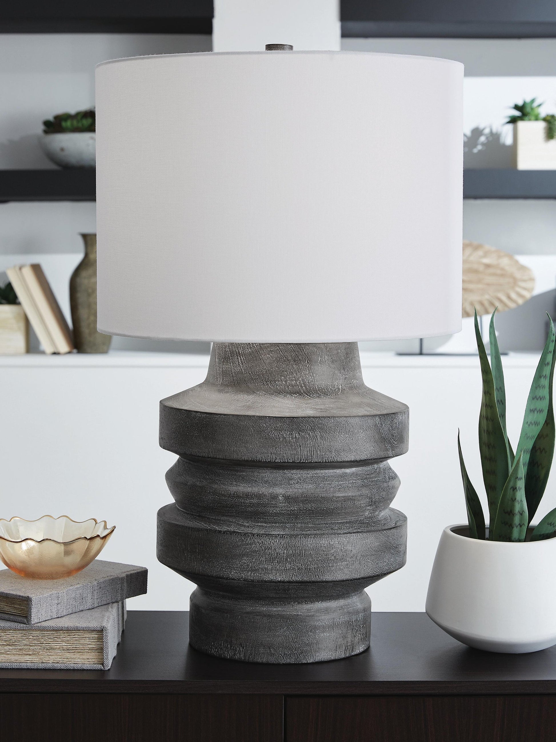 Wahida Poly Table Lamp (1/CN) Signature Design by Ashley®