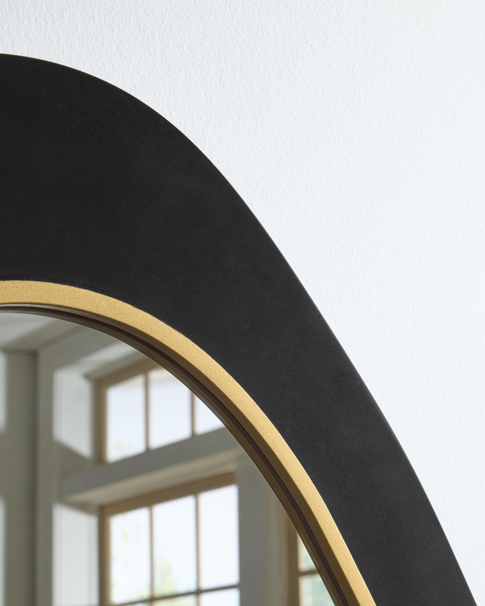 Kierlock Accent Mirror Signature Design by Ashley®