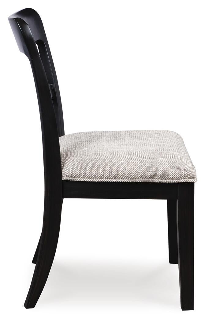 Greddinton Dining UPH Side Chair (2/CN) Signature Design by Ashley®