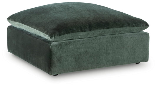Carriage View Oversized Accent Ottoman Benchcraft®
