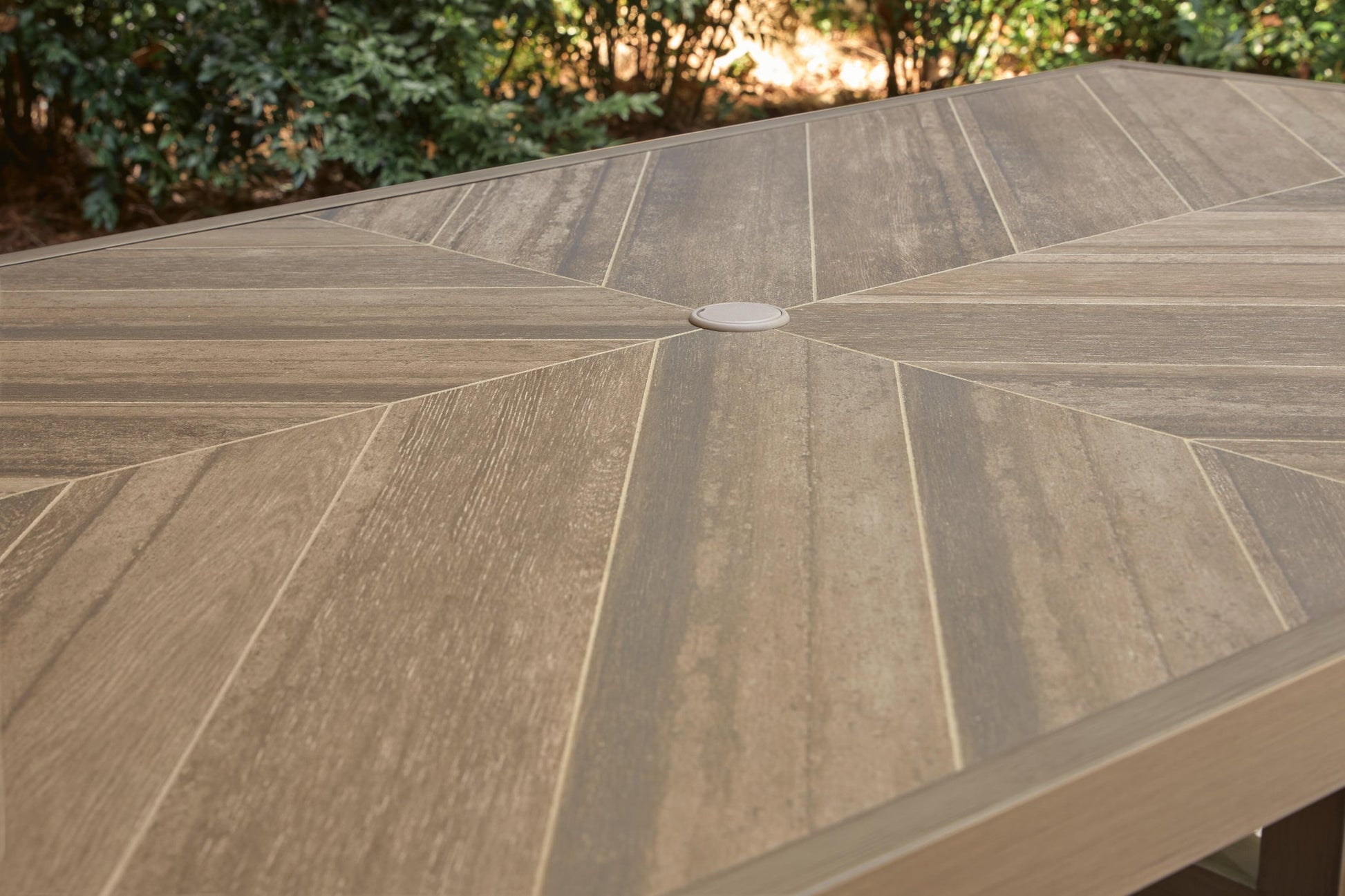 Laguna Heights RECT Dining Table w/UMB OPT Signature Design by Ashley®