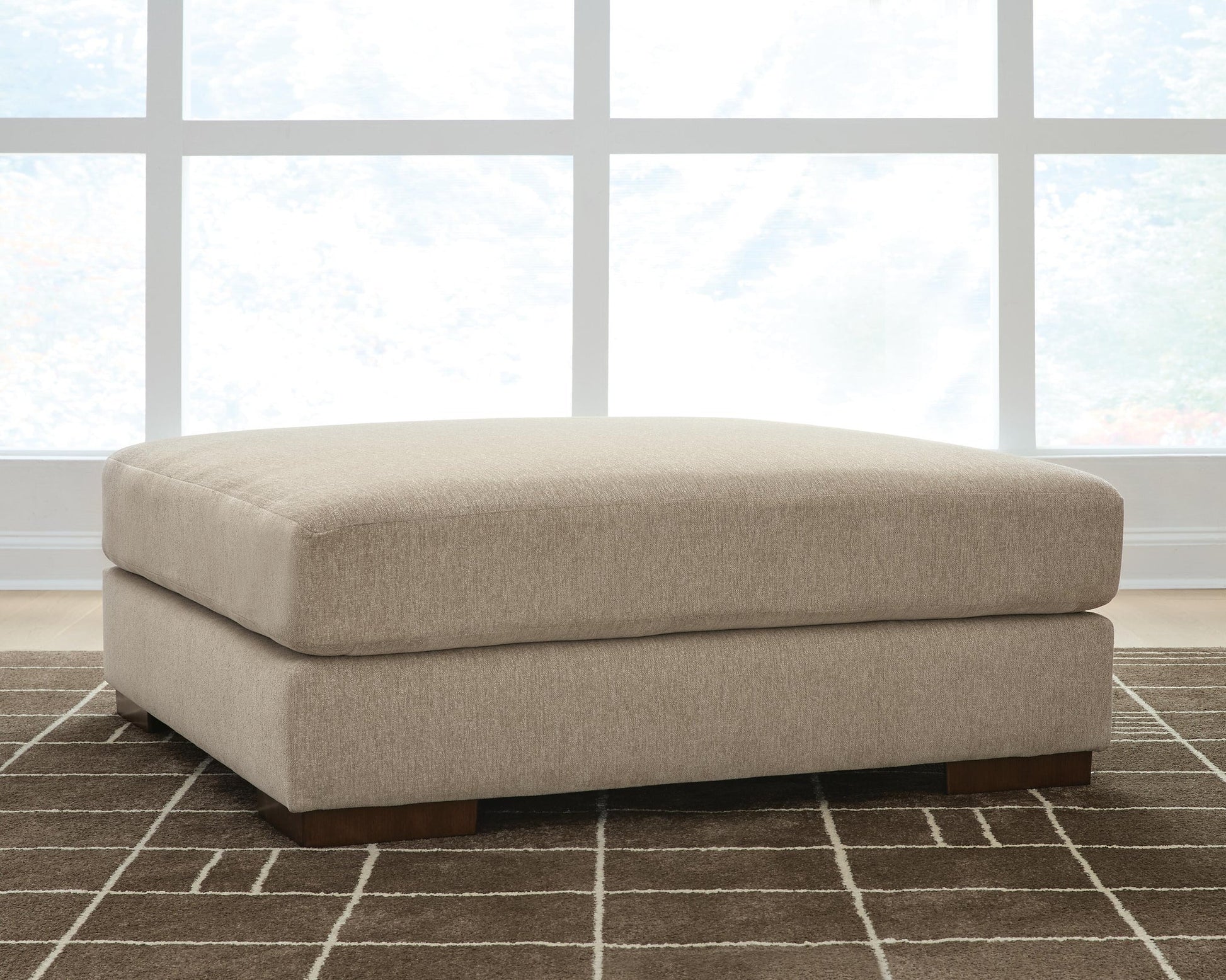 Linenhause Oversized Accent Ottoman Benchcraft®