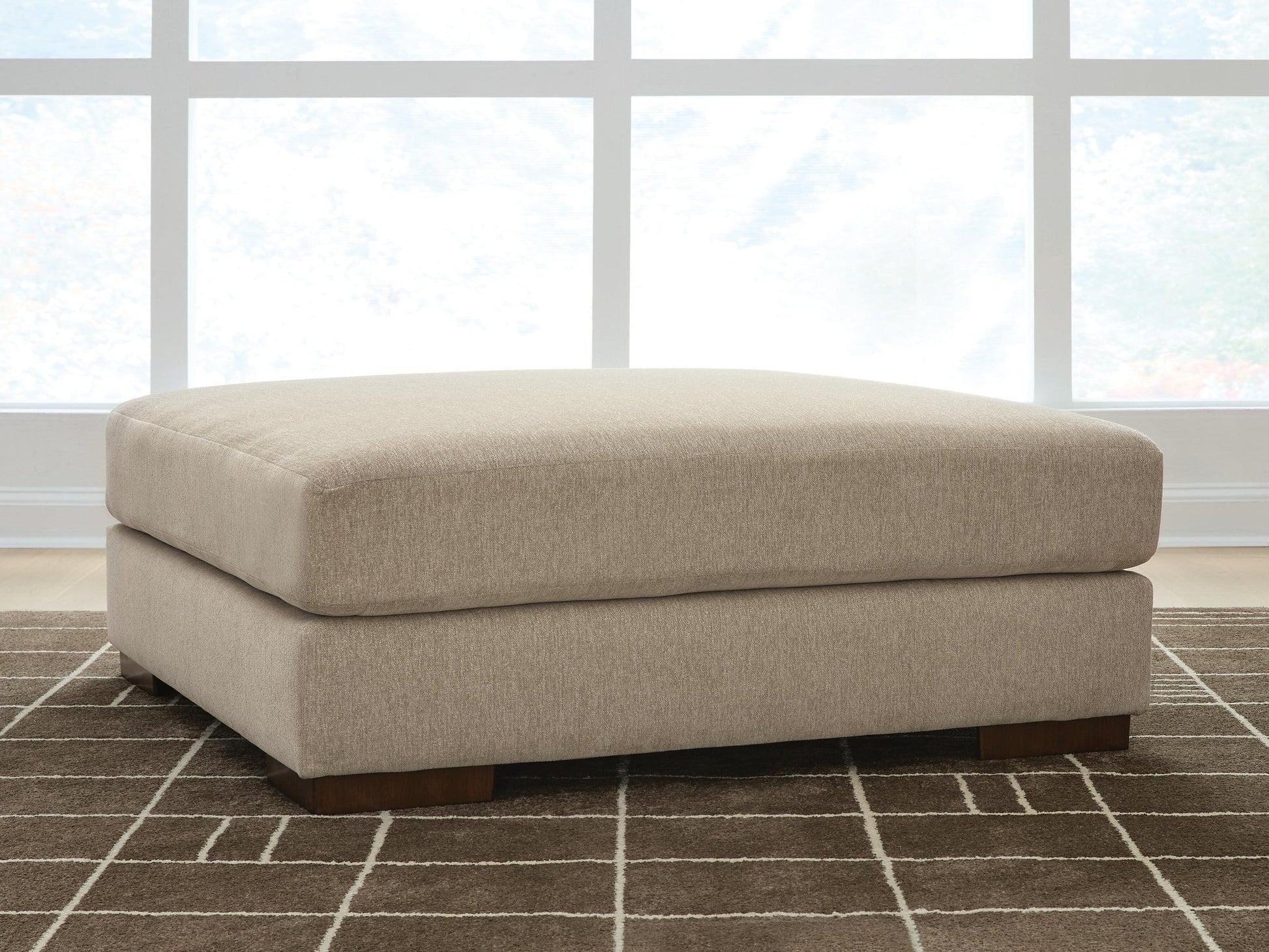 Linenhause Oversized Accent Ottoman Benchcraft®