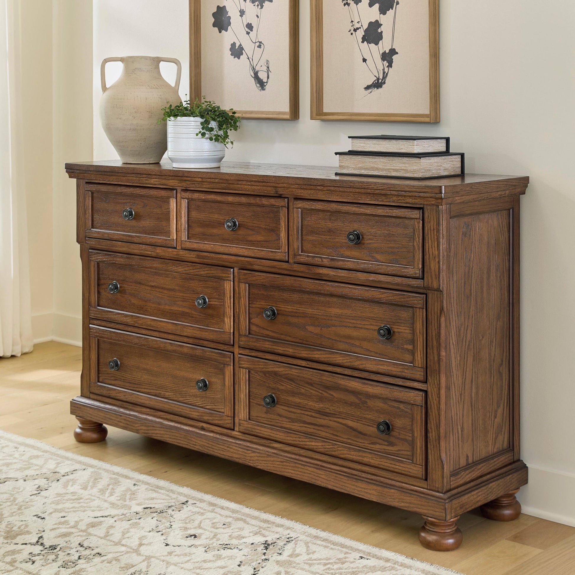 Zackaryn Dresser Signature Design by Ashley®