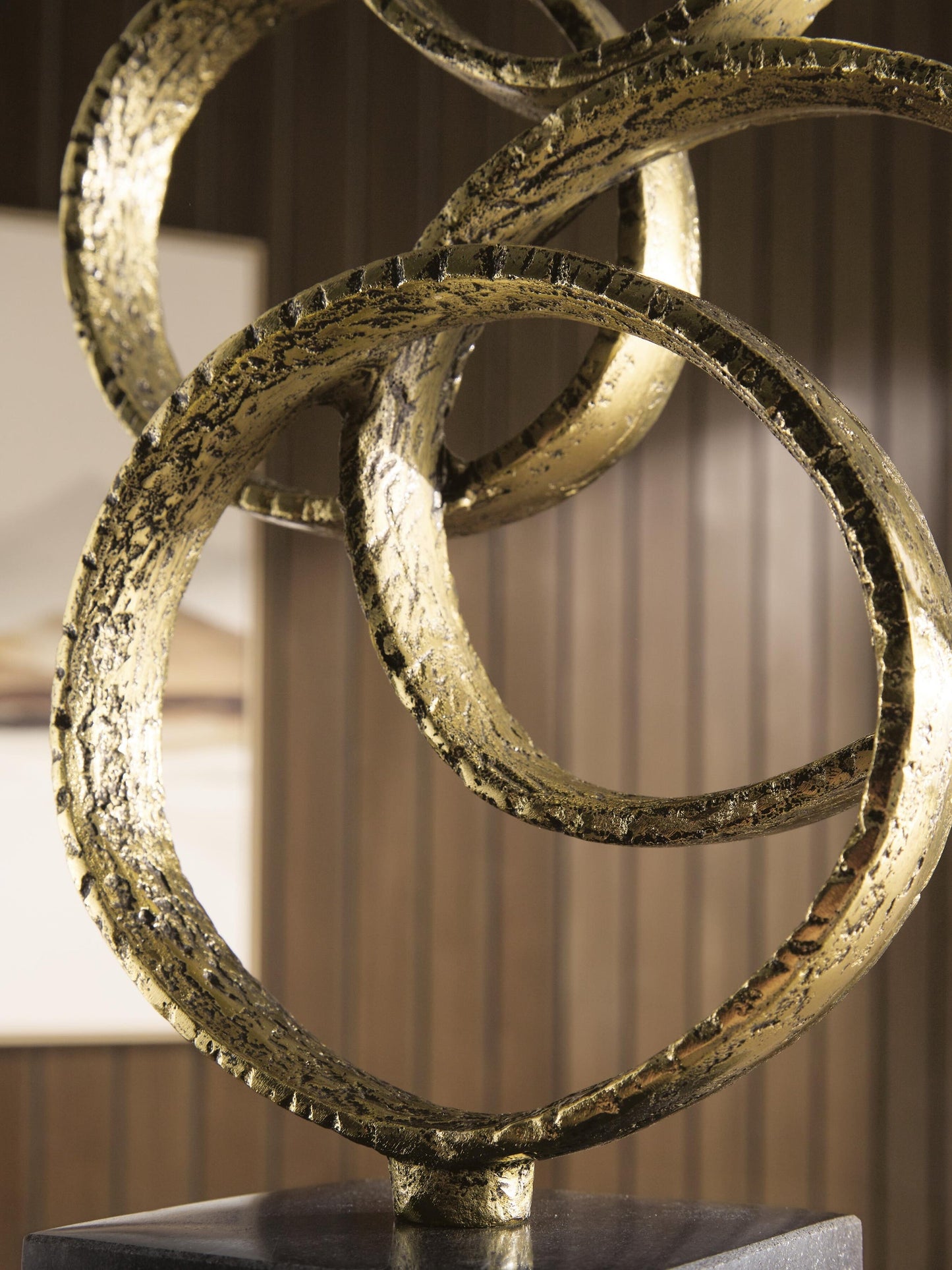 Wellcott Sculpture Signature Design by Ashley®