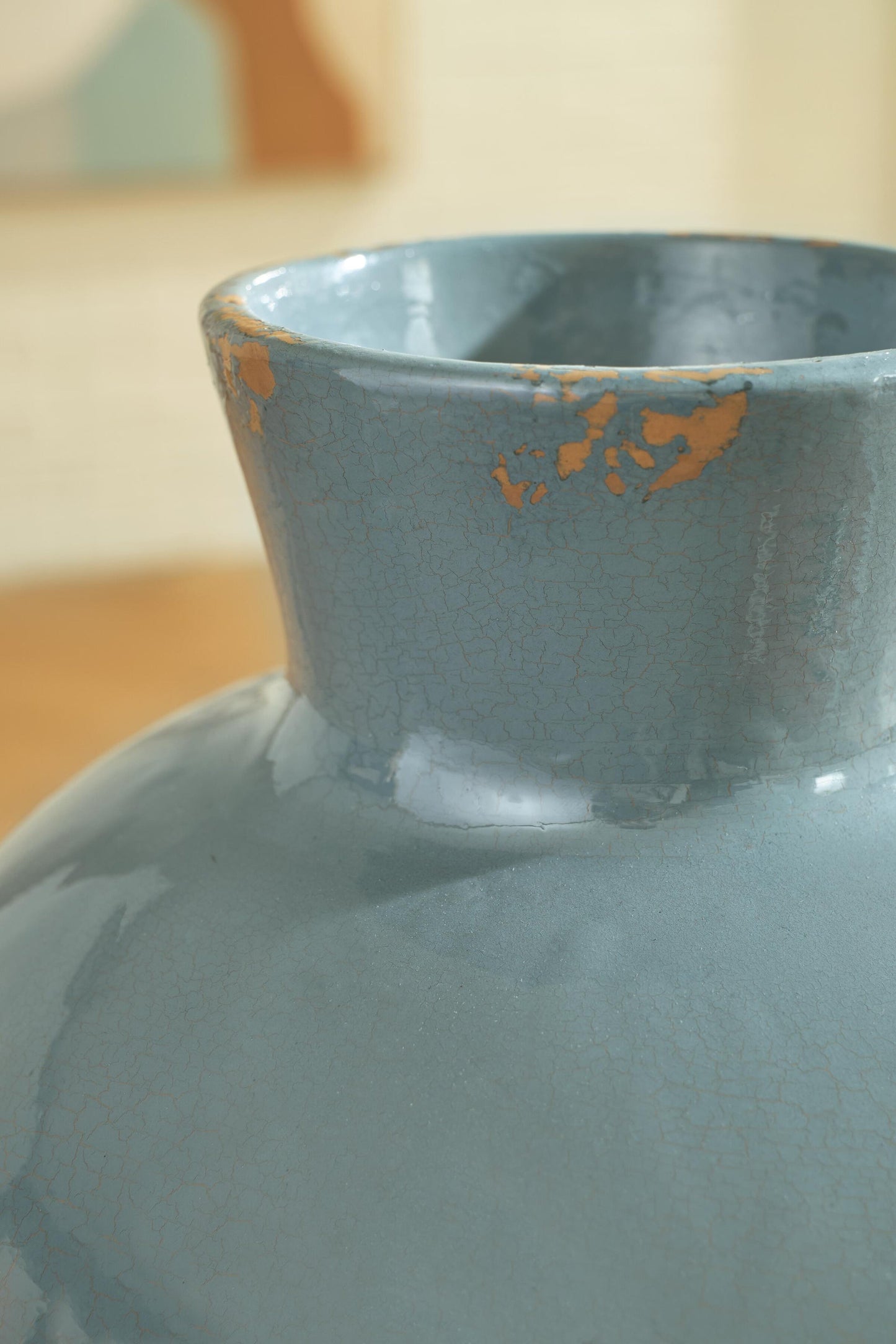 Giliburgh Vase Signature Design by Ashley®