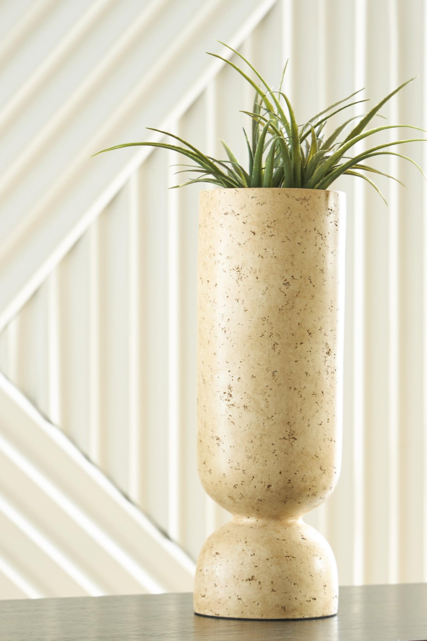 Bryons Vase Signature Design by Ashley®