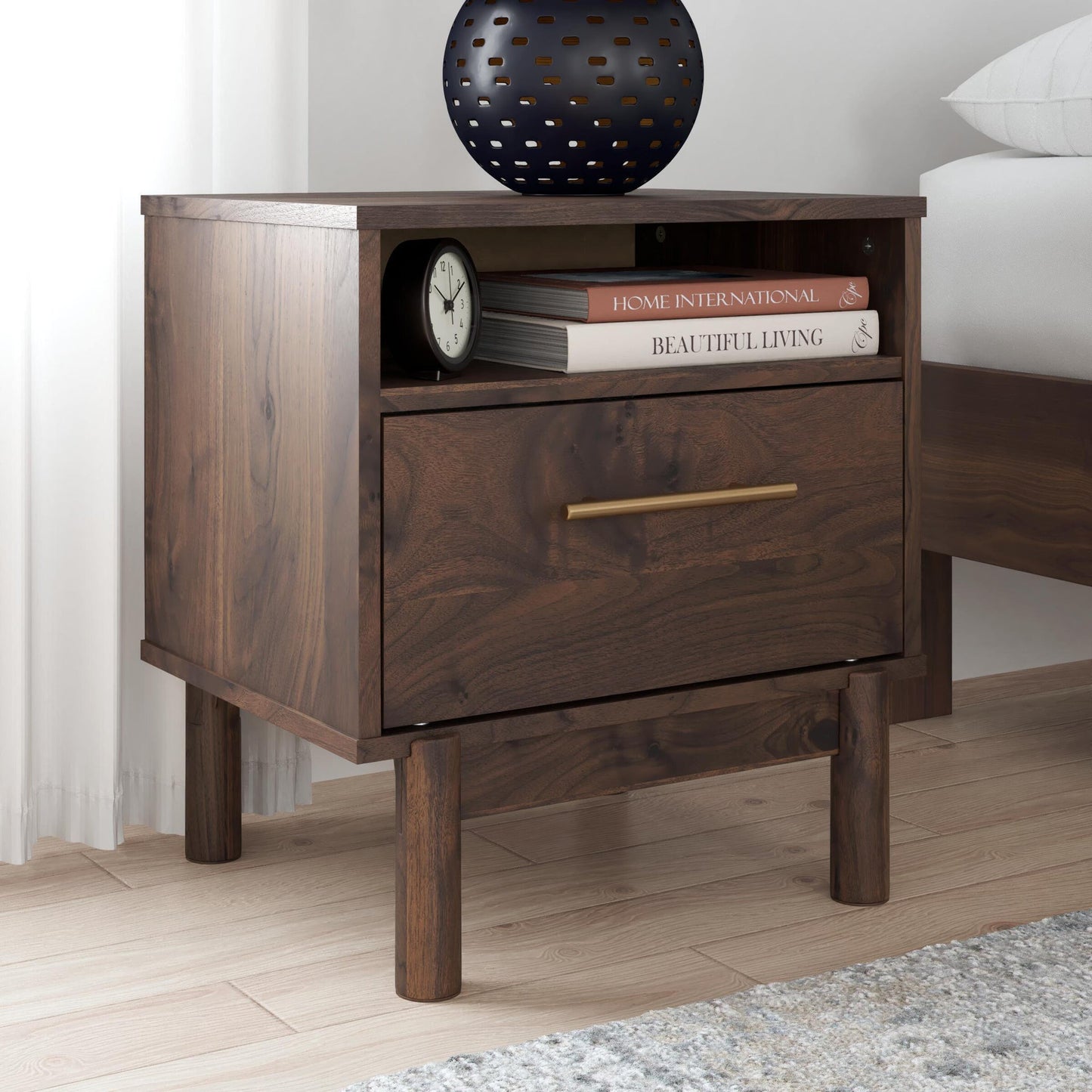 Calverson One Drawer Night Stand Signature Design by Ashley®